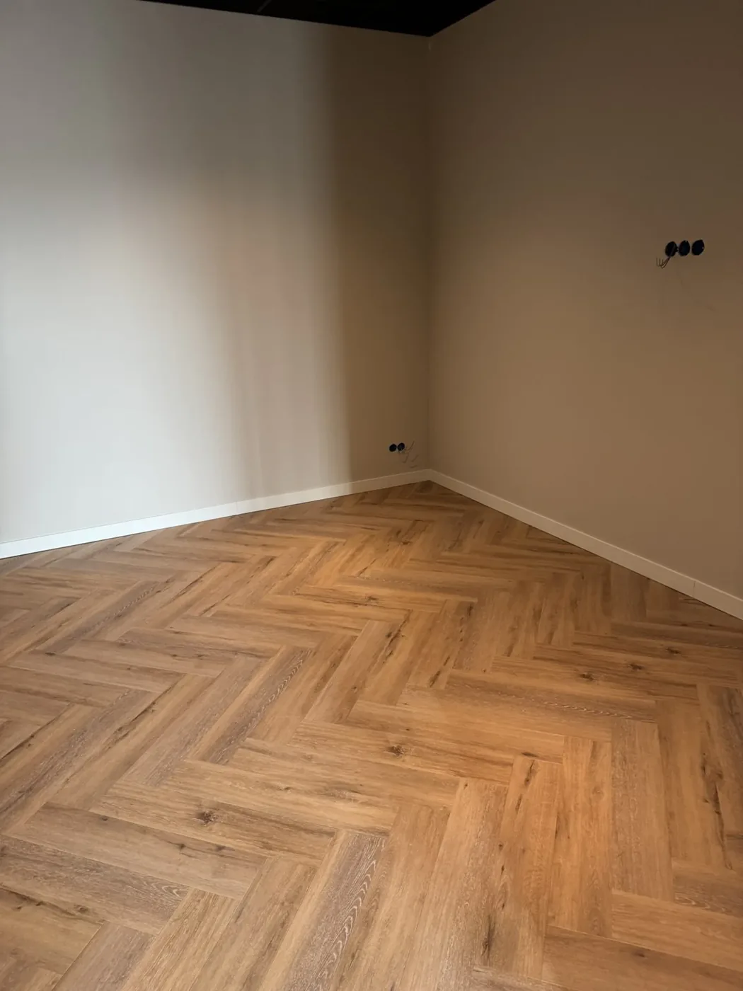 Warme visgraat in Belakos-stijl
