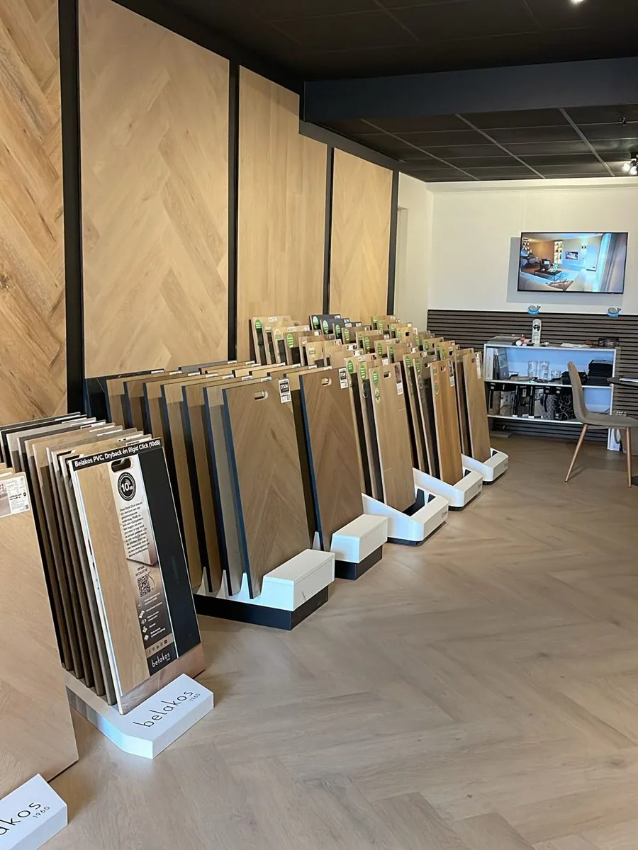 Vloeren op ware grootte in de showroom van PVC Vloeren Brabant